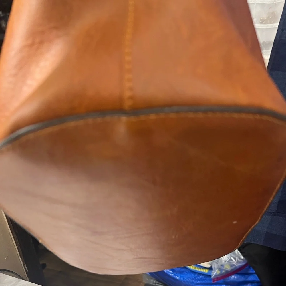 Sam and Hadley Large Faux Leather Barrel Bucket Bag Hobo Boho Rivets